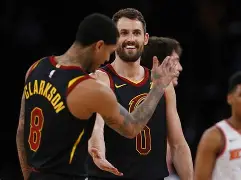 中国金年会-布鲁克林篮网今夜复出首秀,志在法甲名次提升,压力陡增,团队化学反应显著